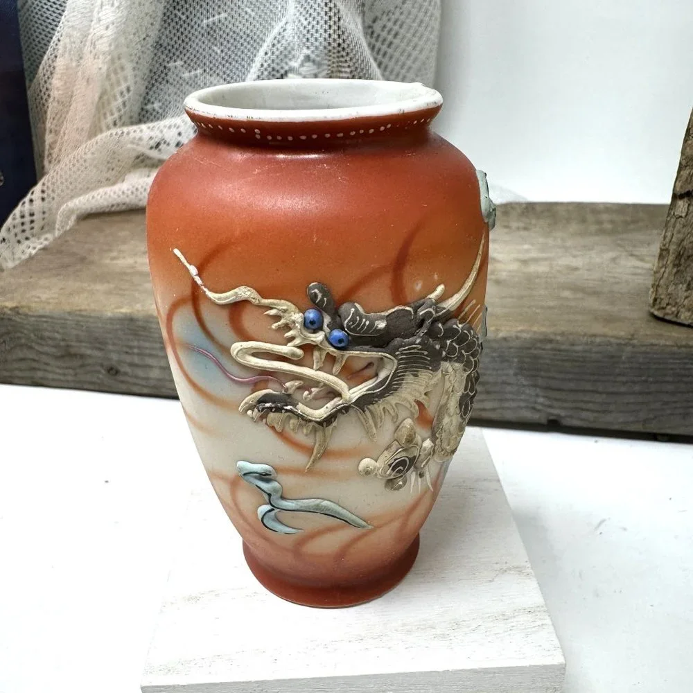 Vtg Japanese Porcelain Small Vase Moriage Raised Dragon Hand Painted